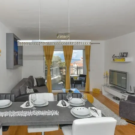 Hani 1 Apartment *