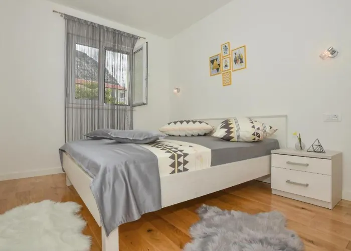 Apartamento Hani 1 *