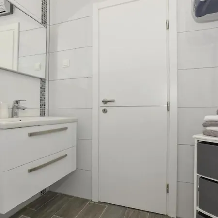 Hani 1 * Makarska